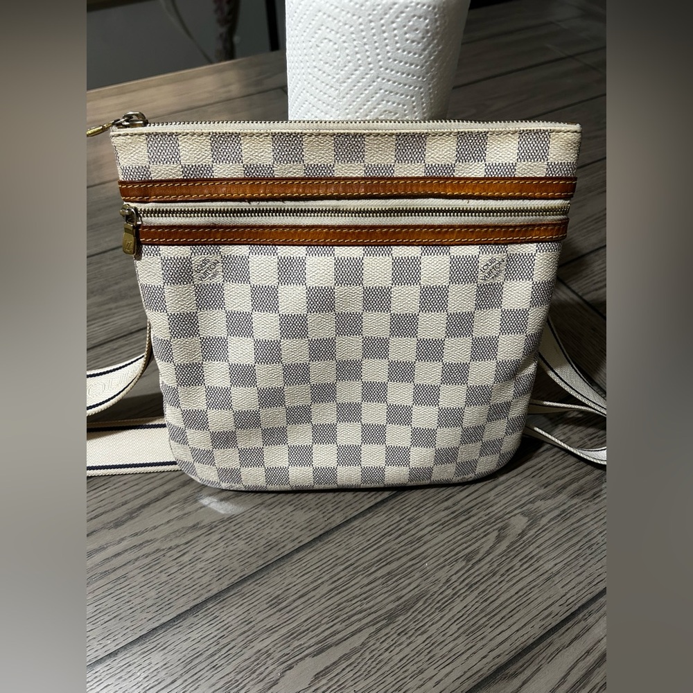 Louis Vuitton Crossbody Bag
